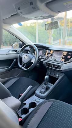 VOLKSWAGEN VIRTUS 1.0 200 TSI COMFORTLINE AUTOMÁTICO